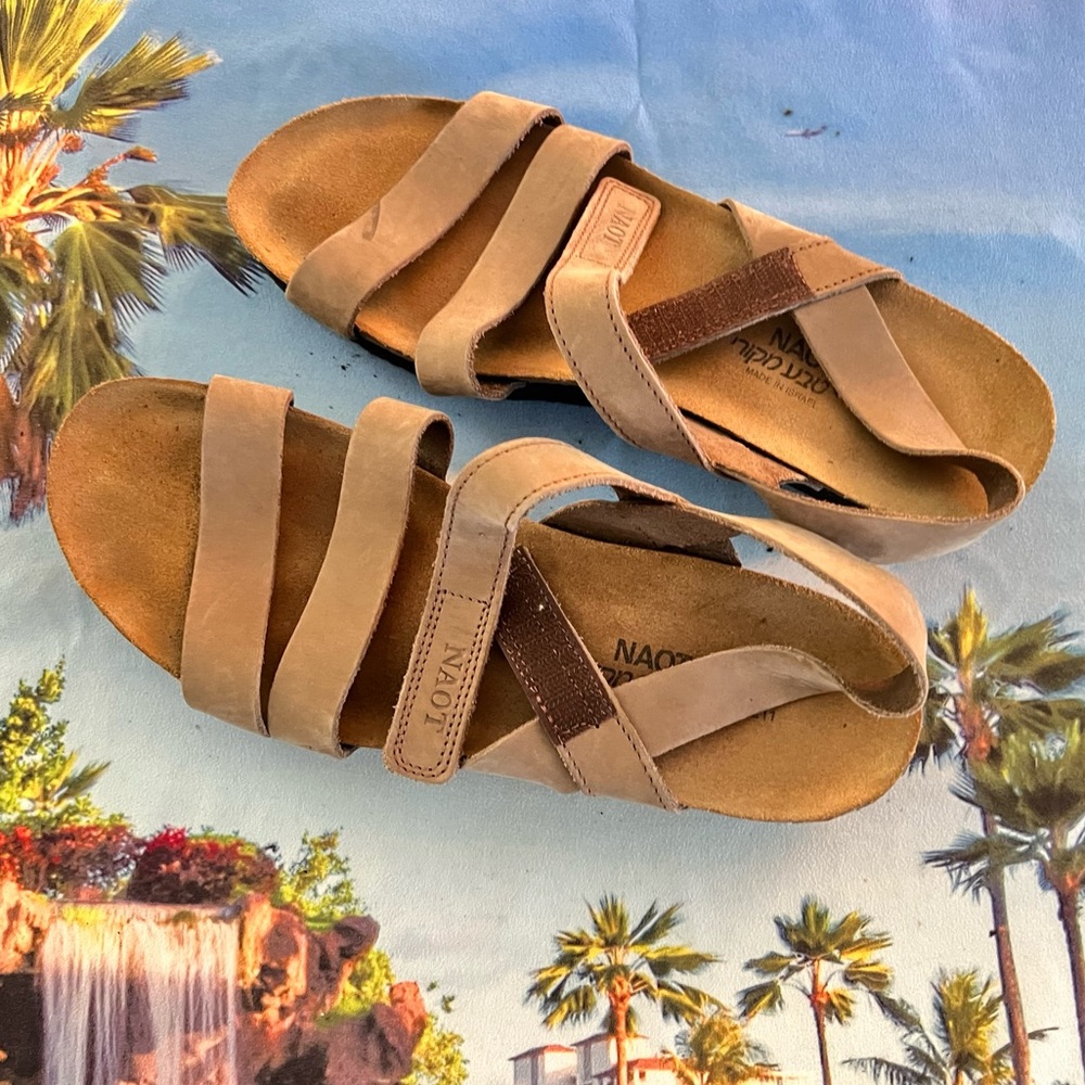 EUC Naot Kayla Slingback Sandals Stone Taupe Nubuck Women’s Size 11 (42 Euro)